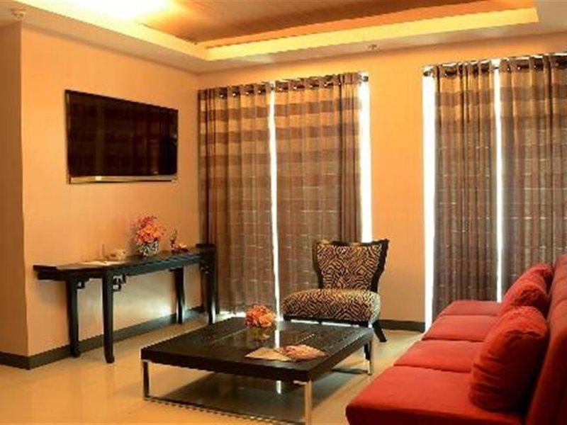 Silver Oaks Suites & Hotel Μανίλα Εξωτερικό φωτογραφία