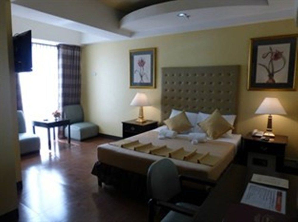 Silver Oaks Suites & Hotel Μανίλα Εξωτερικό φωτογραφία