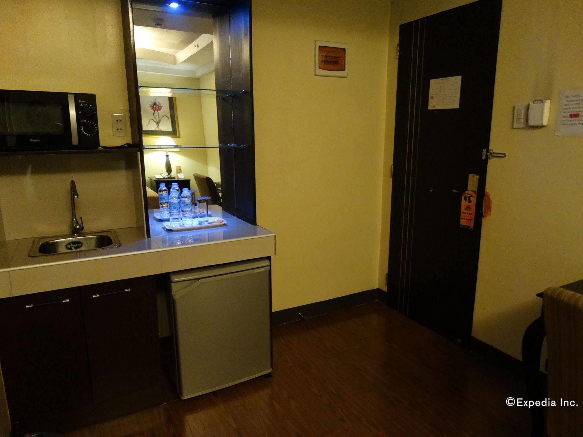 Silver Oaks Suites & Hotel Μανίλα Εξωτερικό φωτογραφία