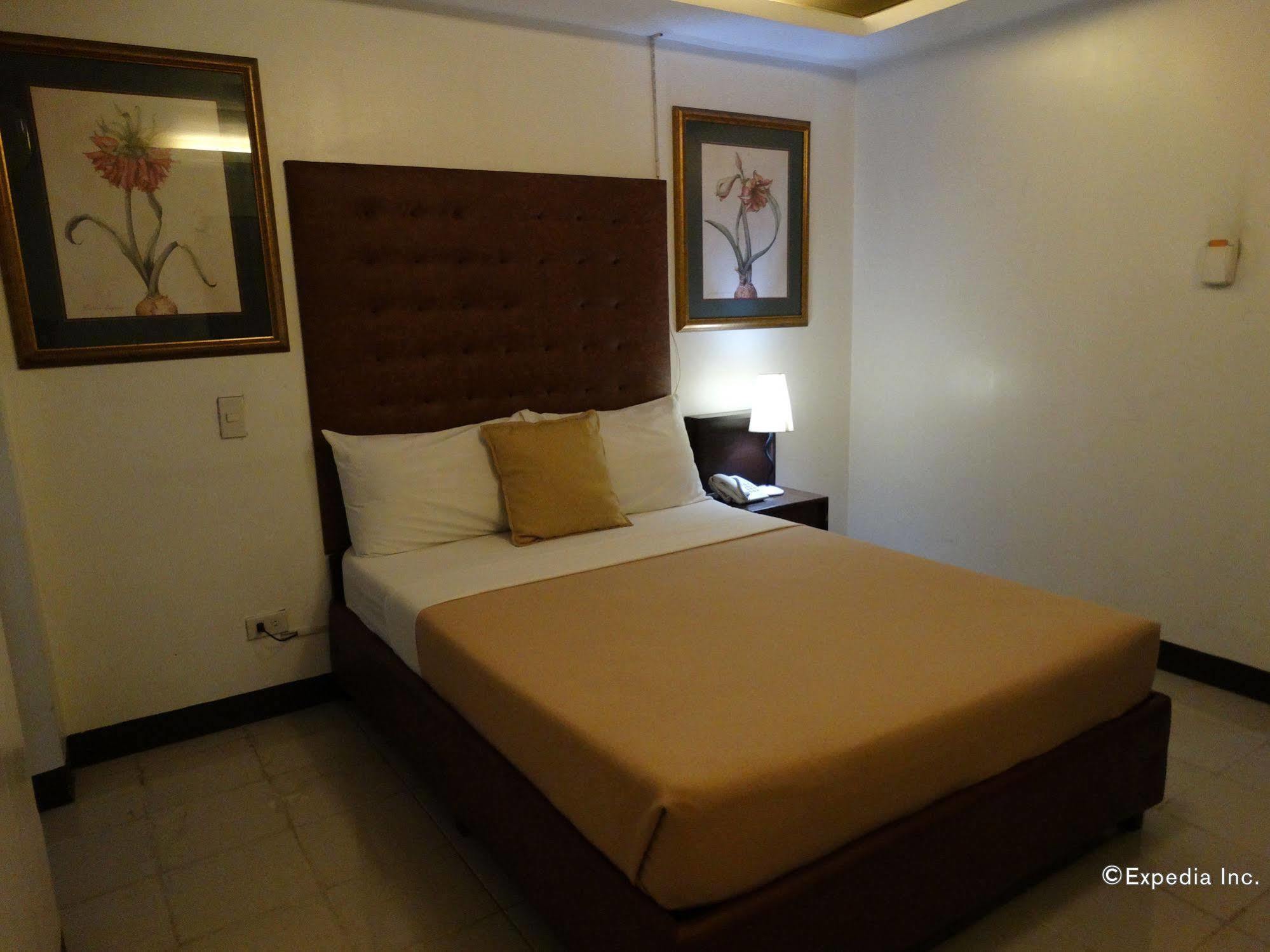 Silver Oaks Suites & Hotel Μανίλα Εξωτερικό φωτογραφία