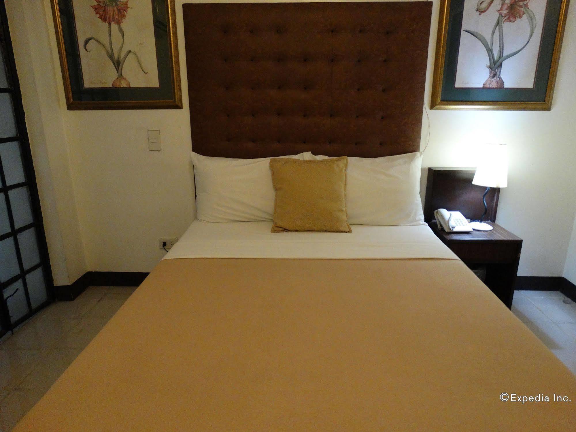 Silver Oaks Suites & Hotel Μανίλα Εξωτερικό φωτογραφία